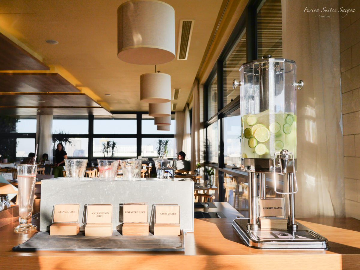 胡志明市住宿 Fusion Suites Saigon 環境早餐篇 文青簡約風設計酒店