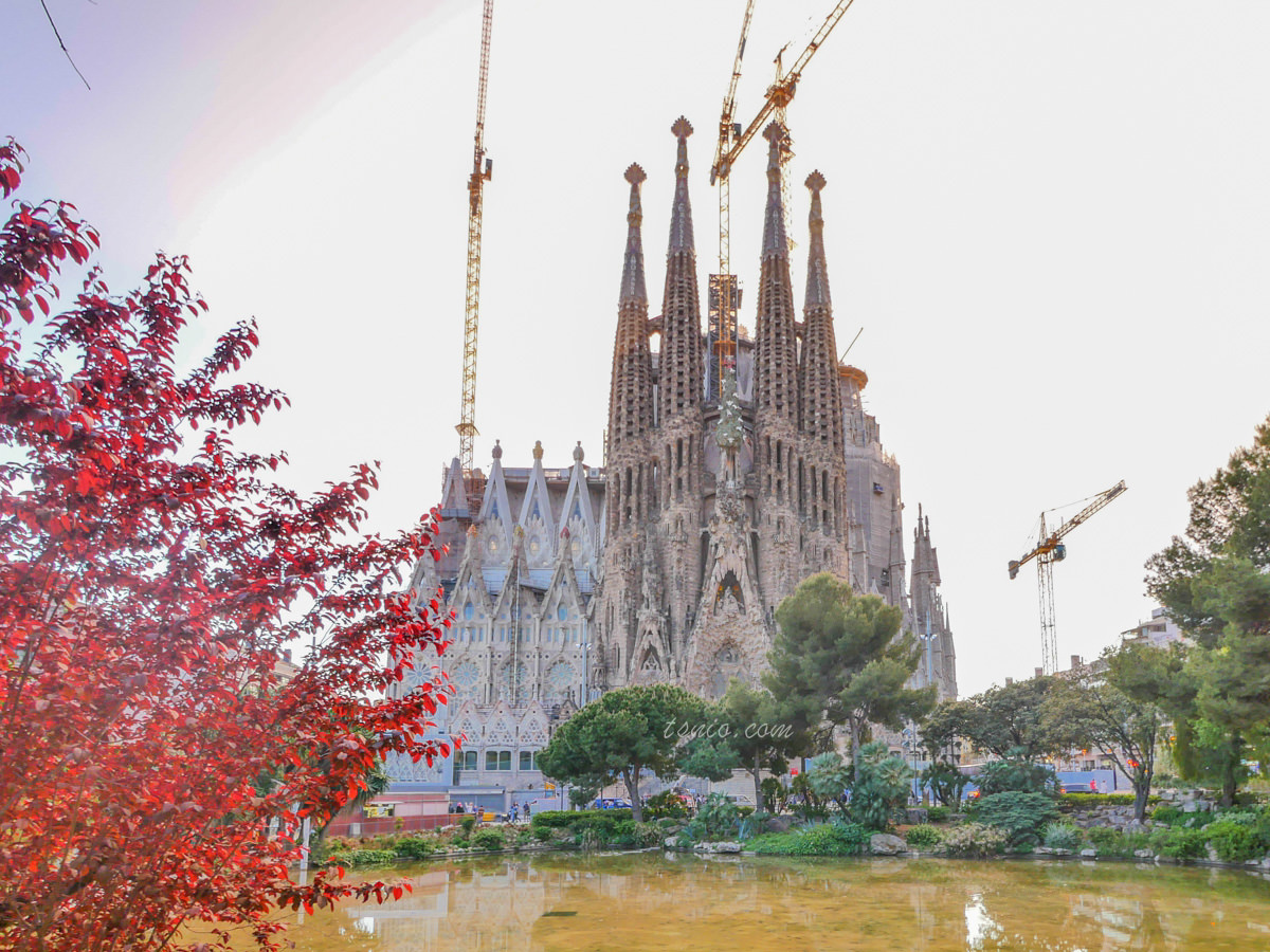 西班牙巴塞隆納景點：聖家堂 La Sagrada Familia，經典高第建築設計