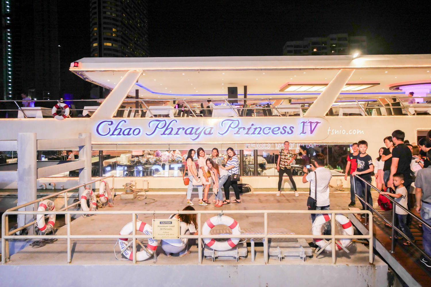 泰國曼谷昭披耶河遊船推薦 五間曼谷遊船品牌比較 蔡小妞實際體驗心得