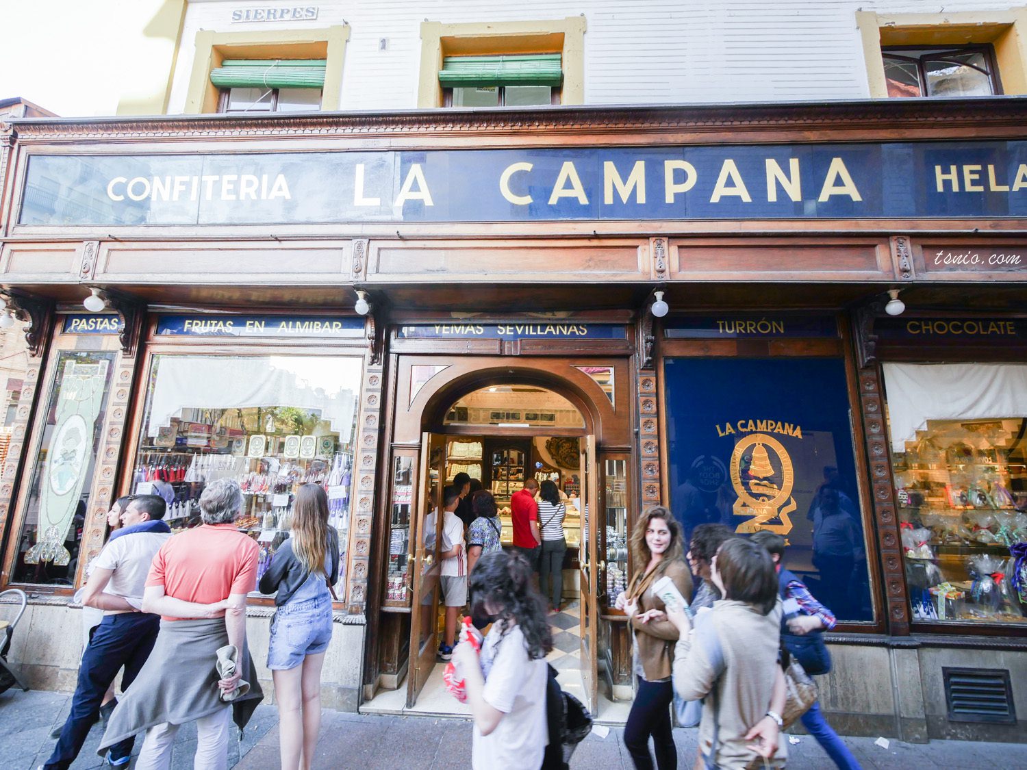西班牙塞維亞美食推薦 Confitería La Campana 百年糕餅店