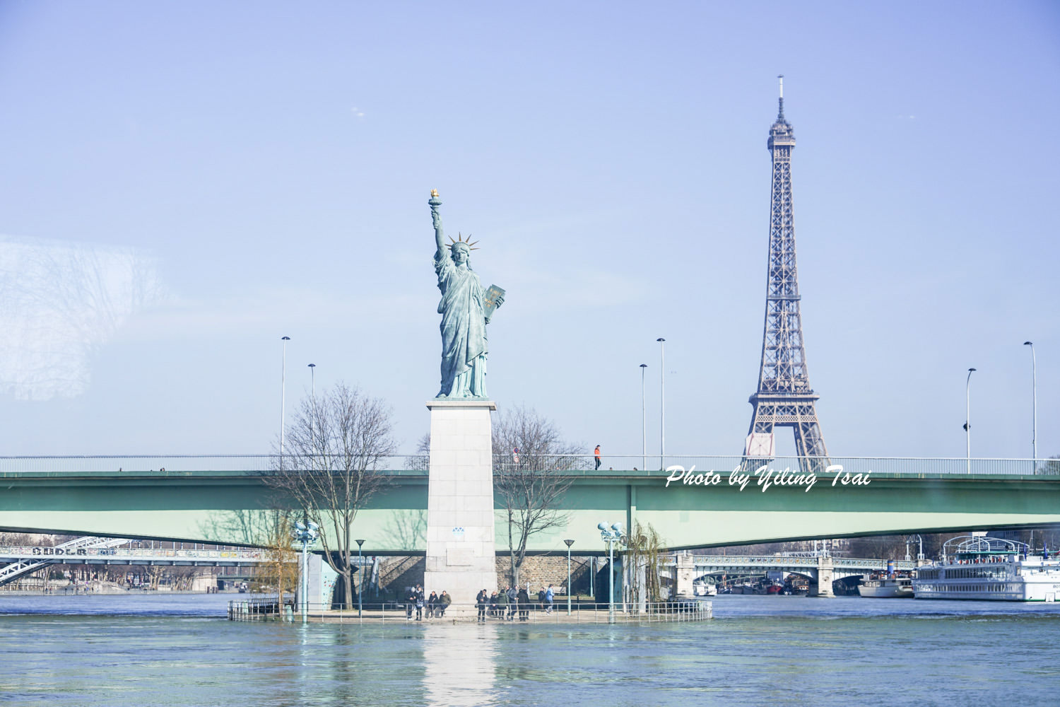巴黎遊船推薦 La Marina 塞納河遊船午餐