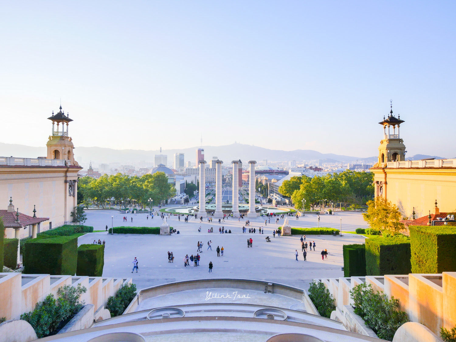 西班牙巴塞隆納景點 西班牙廣場、加泰隆尼亞美術館、魔幻噴泉