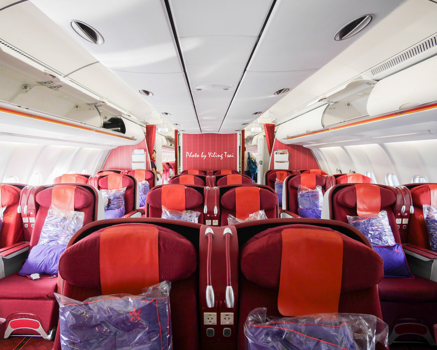 香港航空商務艙 香港轉機舊金山航線 180度座椅超舒適座椅