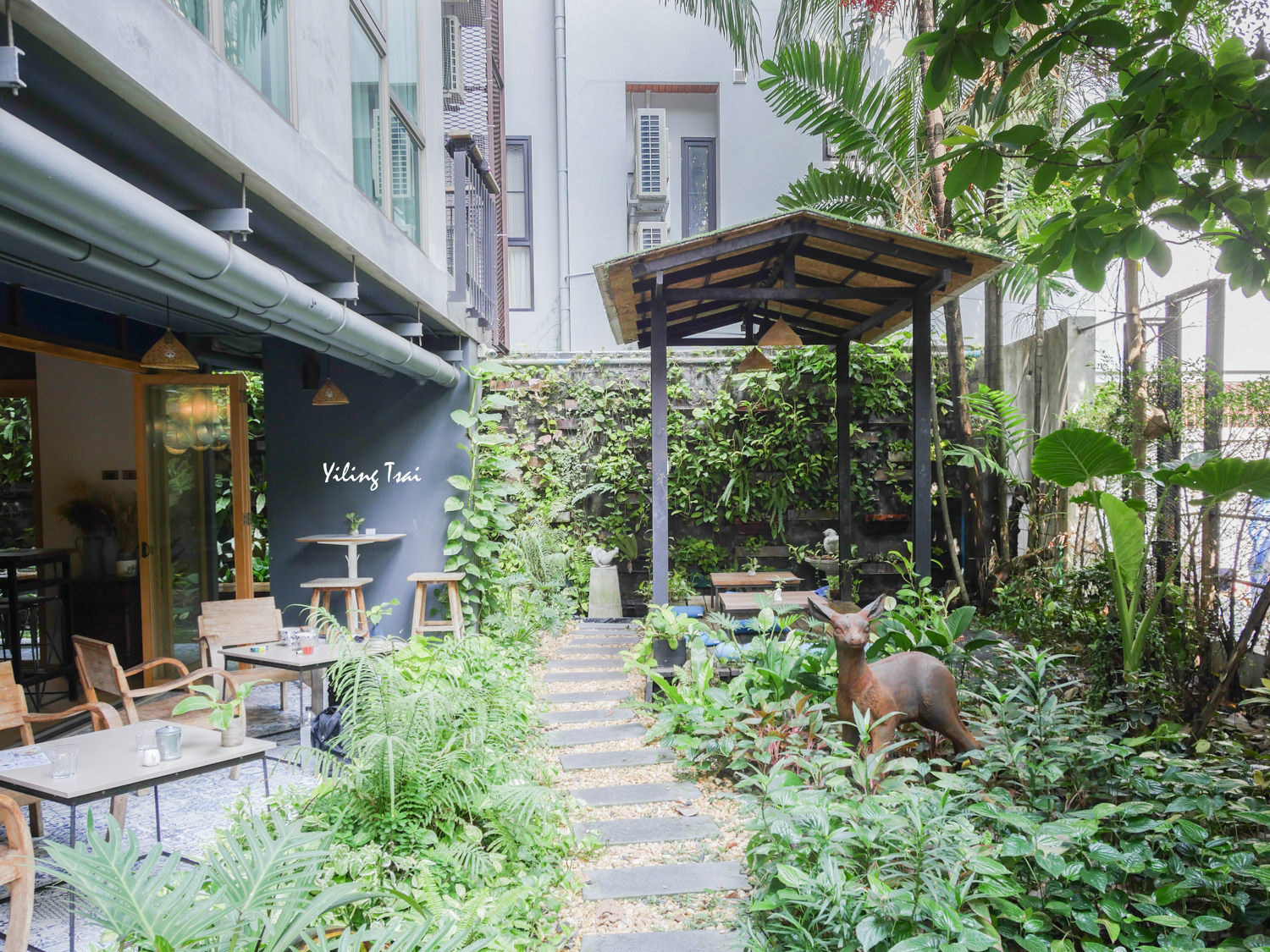 曼谷飯店推薦 Tints of Blue Residence Asoke站平價設計住宿
