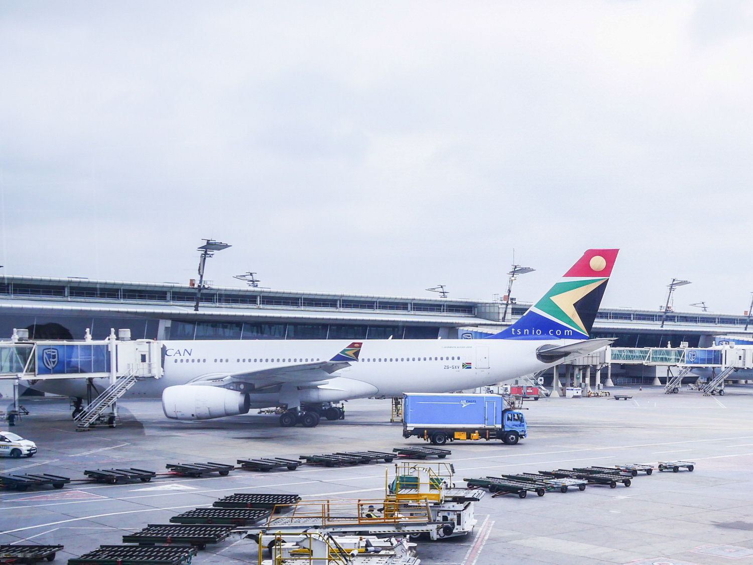南非航空經濟艙 南非轉機辛巴威航線 搭乘經驗分享