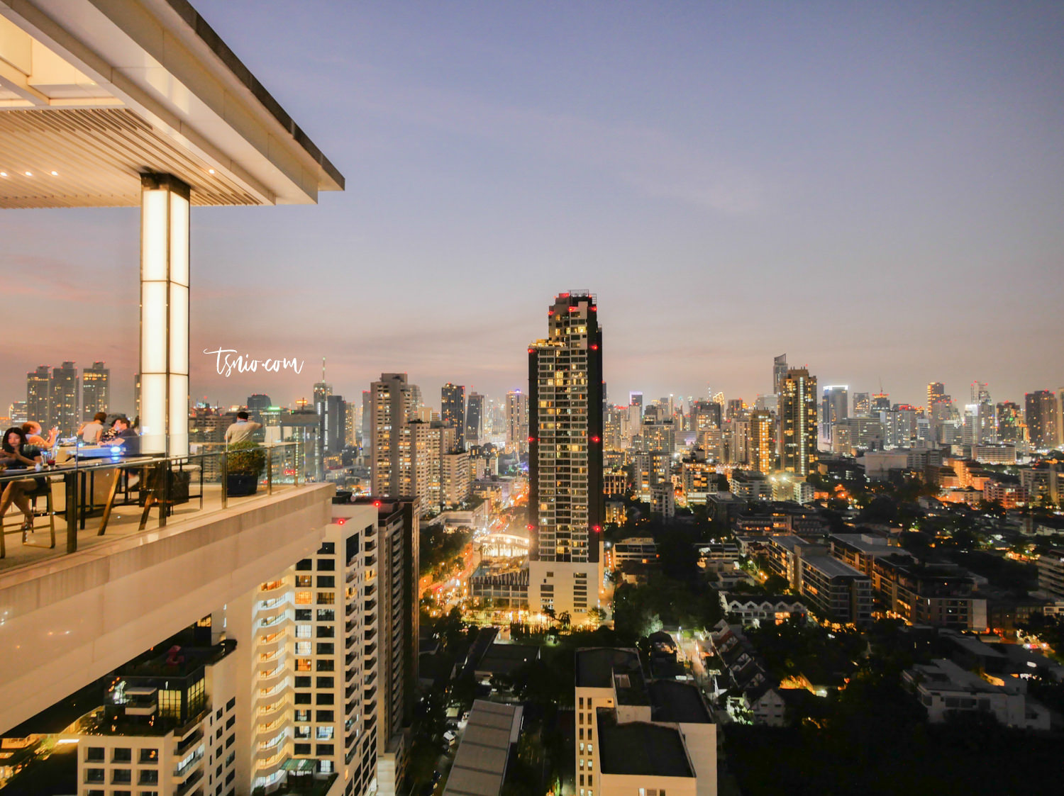 泰國曼谷飯店推薦 137 Pillars Suites & Residences Bangkok 無邊際泳池質感精品酒店