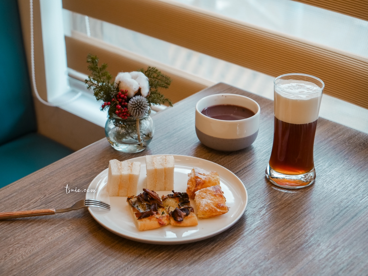 高雄飯店推薦 JOHO HOTEL 高雄火車站質感旅店 免費下午茶調酒暢飲 精緻西式早餐