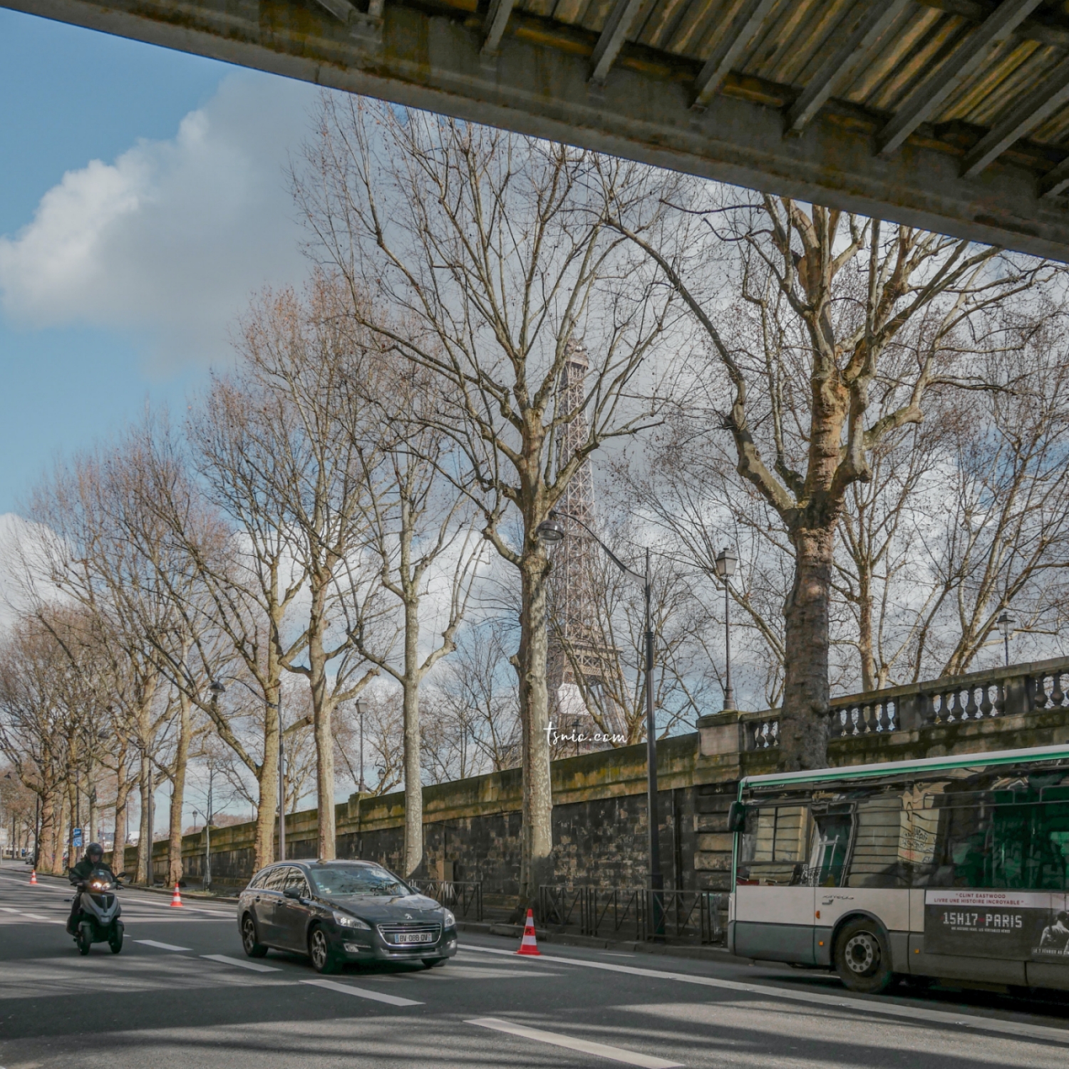 法國巴黎景點 比爾阿坎橋 全面啟動電影場景 巴黎鐵塔絕佳取景點