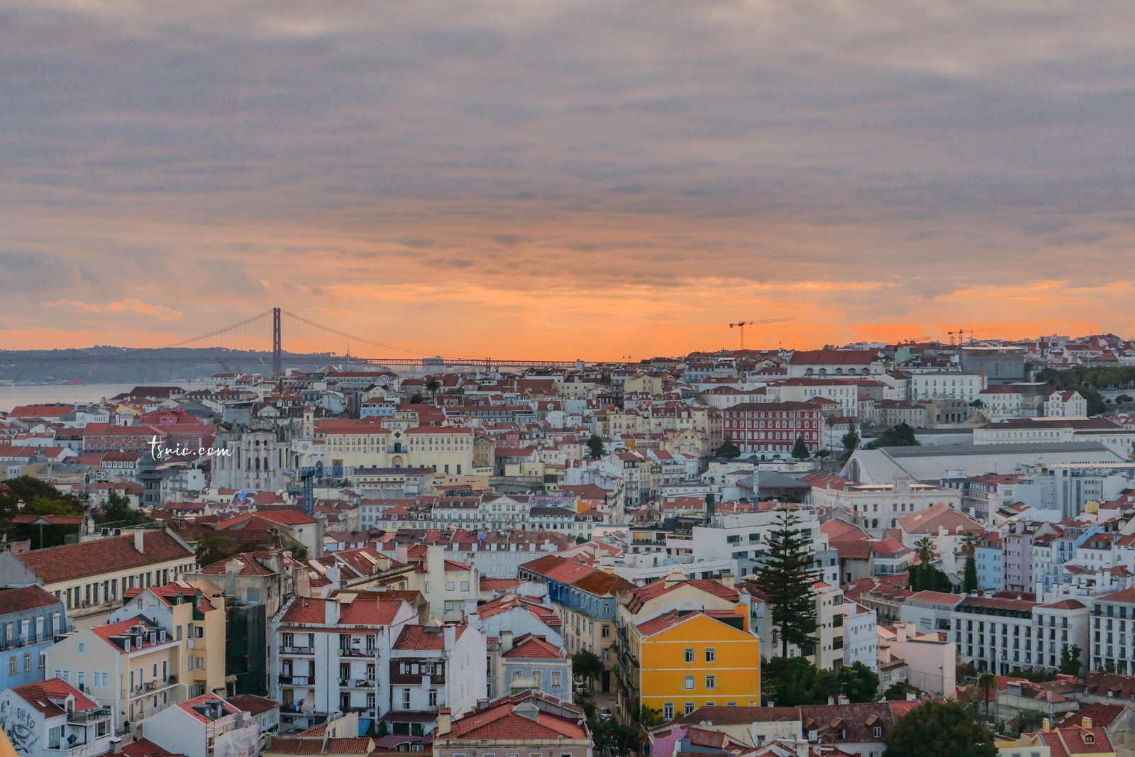 葡萄牙里斯本景點 恩寵觀景台 眺望壯觀里斯本美景