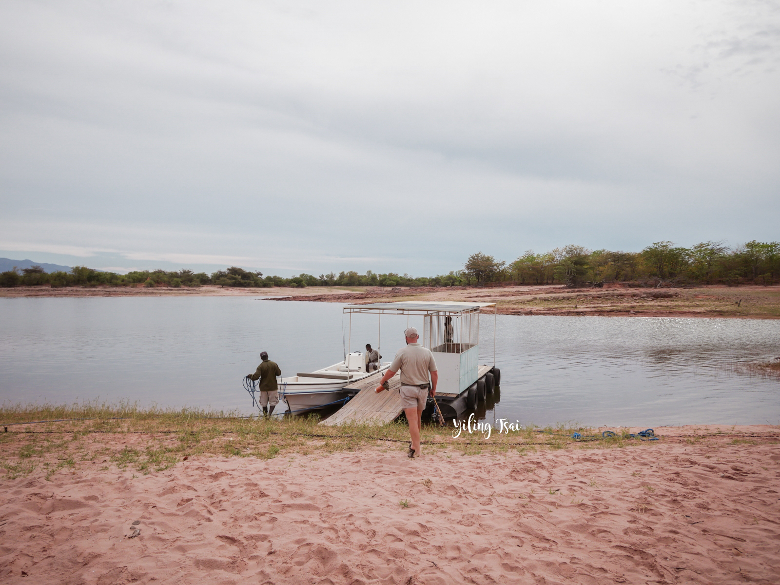 辛巴威景點 馬圖薩多納國家公園 卡里巴水庫 非洲獵遊、河谷健行、釣魚體驗