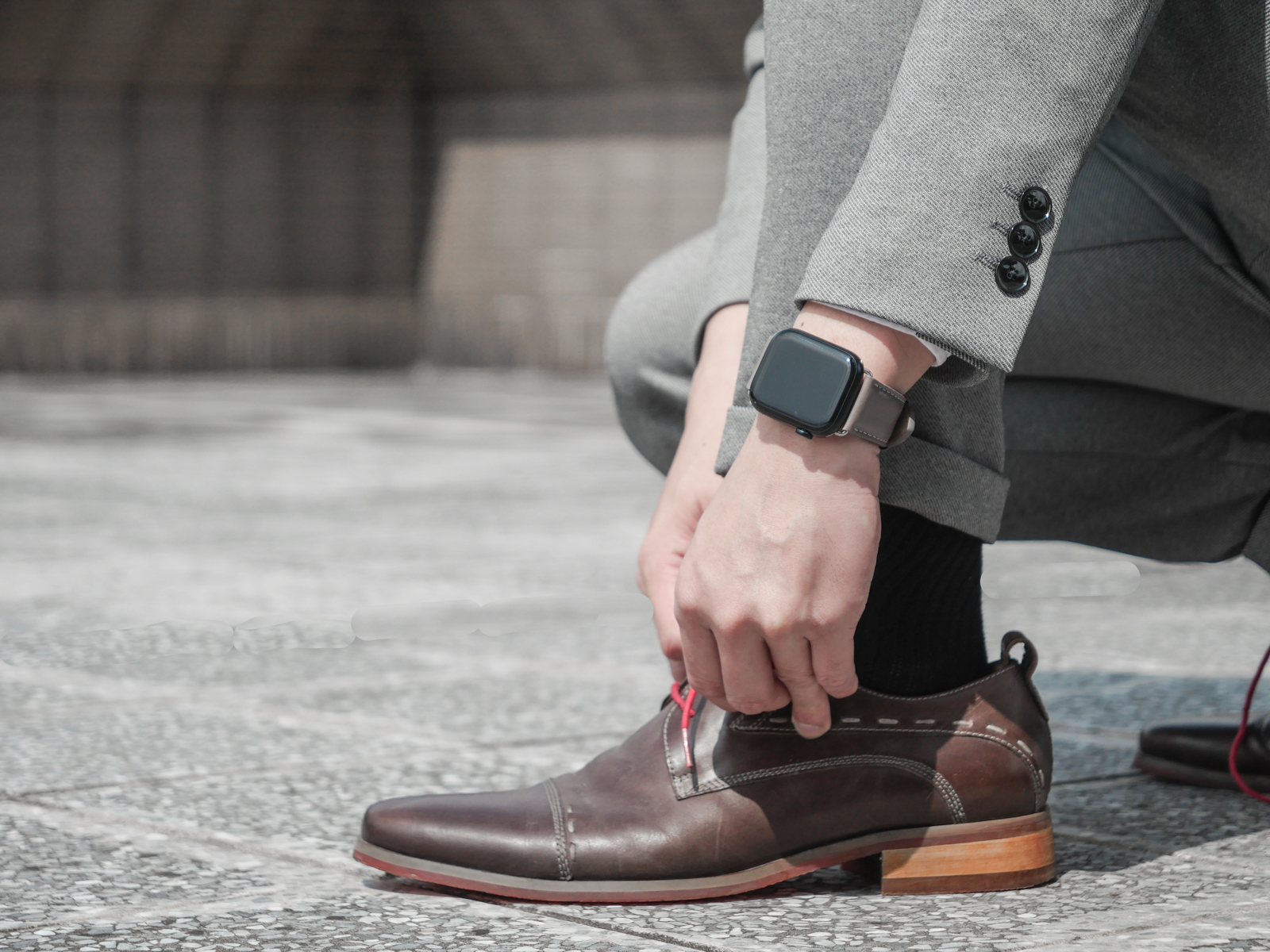 Apple Watch錶帶推薦：Alto皮革錶帶開箱，環繞手腕的細緻質感