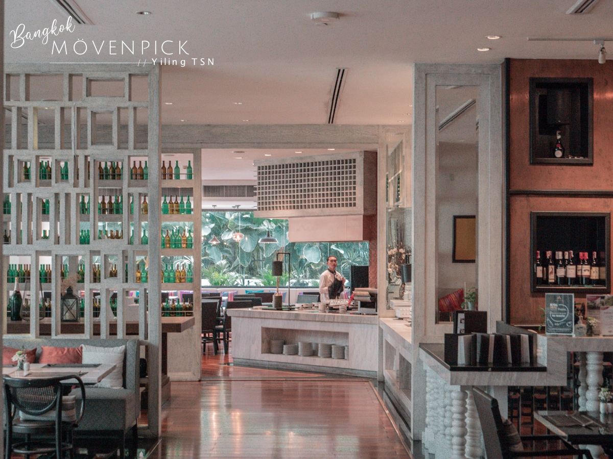 泰國曼谷飯店推薦｜Mövenpick Hotel Sukhumvit 15：莫凡彼瑞享酒店，喧鬧市區中的高空綠洲，免費巧克力下午茶