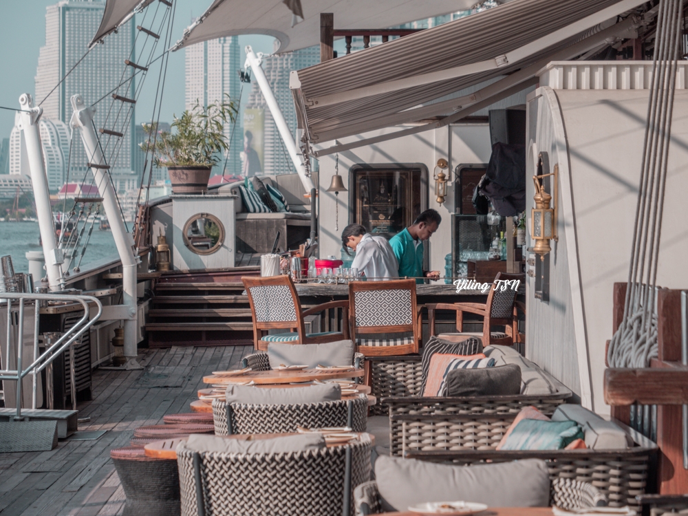 曼谷美食推薦｜ Sirimahannop 吉祥號帆船餐廳：碼頭夜市旁復古懷舊時光
