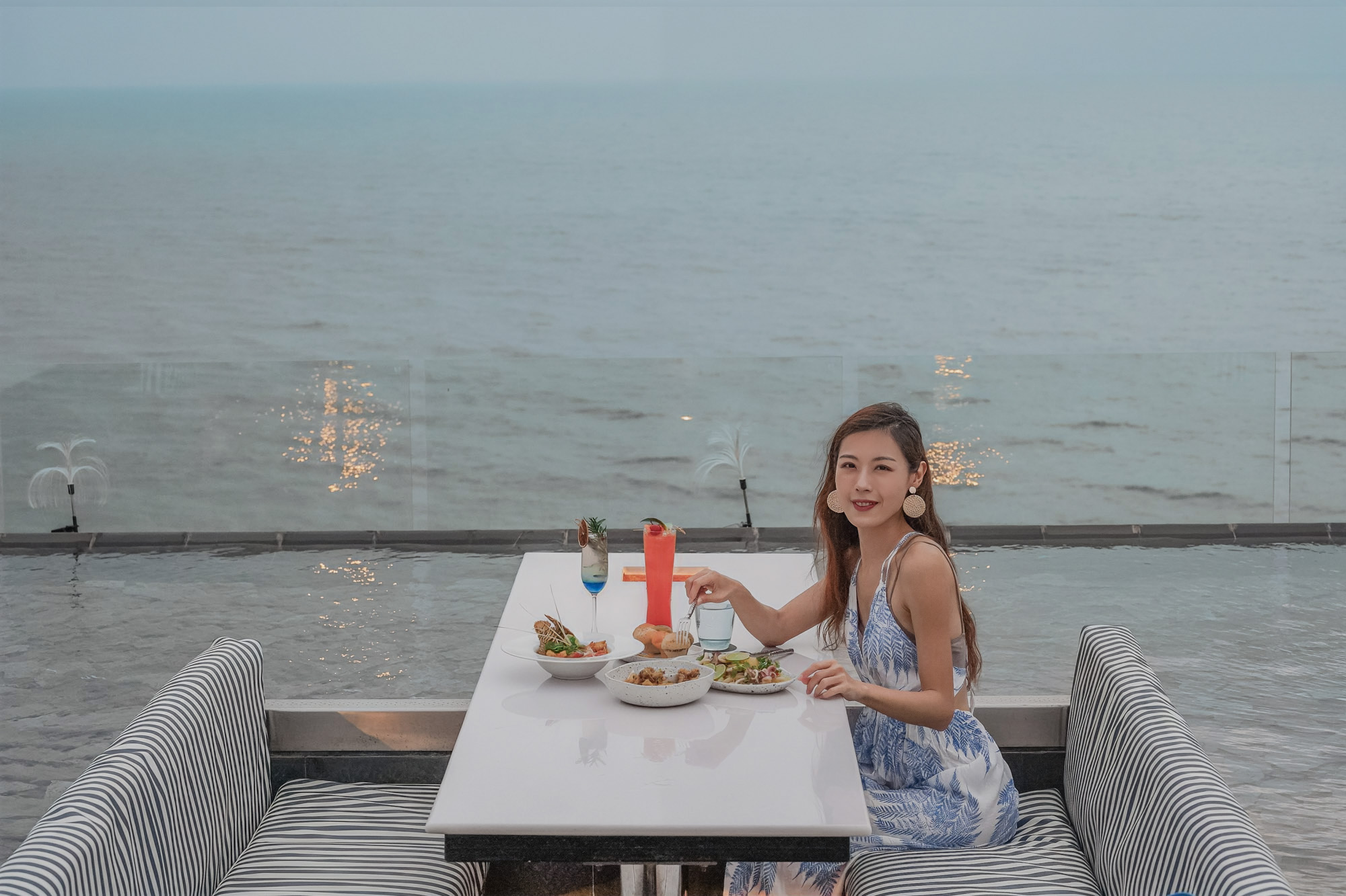 芭達雅飯店推薦｜Veranda Resort Pattaya：清幽海景夢幻泳池，中天海灘芭達雅五星度假村