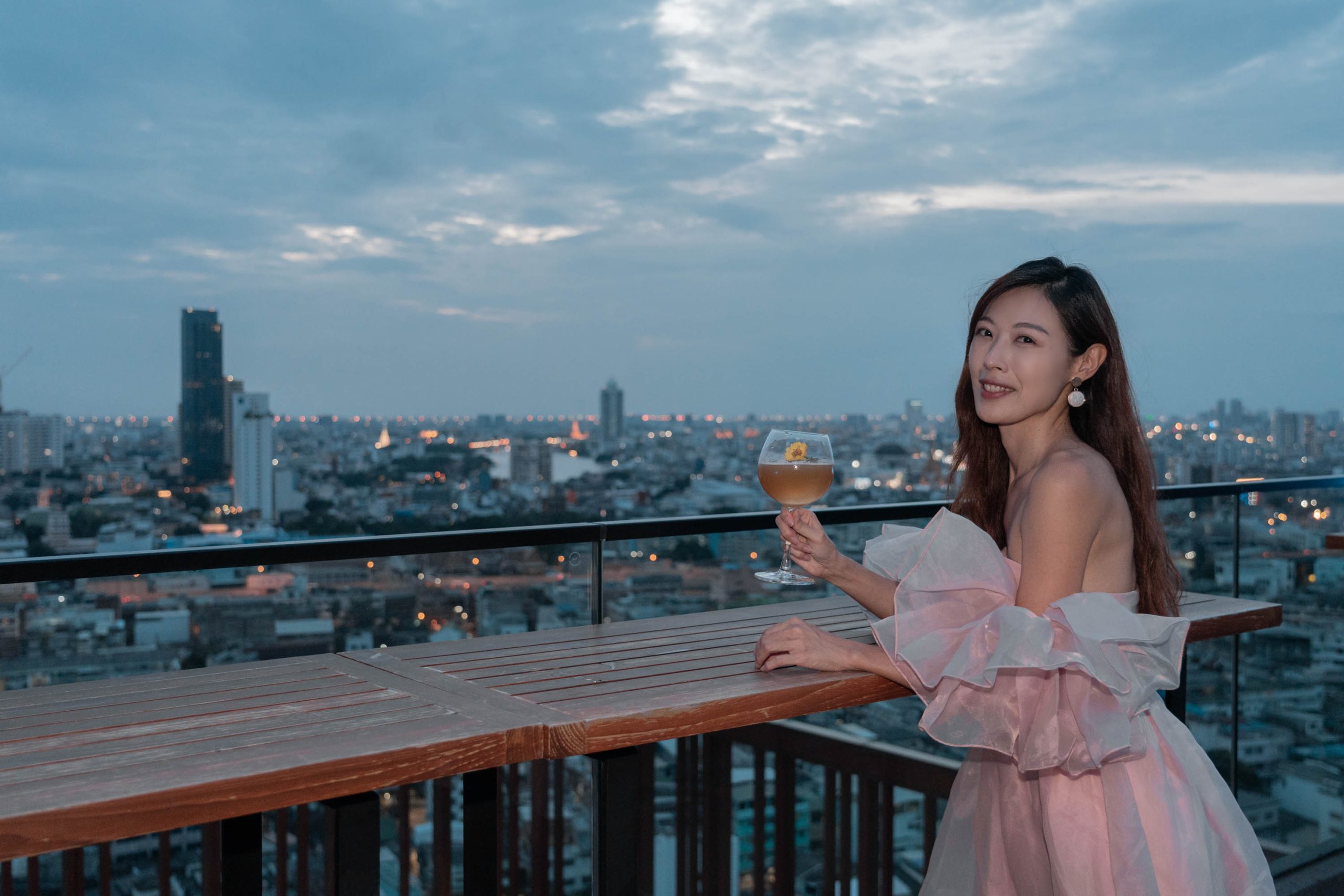 曼谷高空酒吧｜Mimi's Bangkok：邁阿密夏日風情