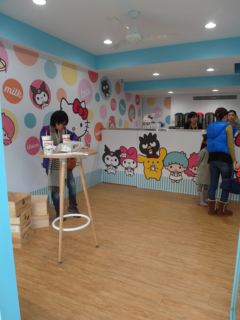 [台北 大安] Hello Kitty Bubble 少女最愛三麗鷗授權手搖飲料店