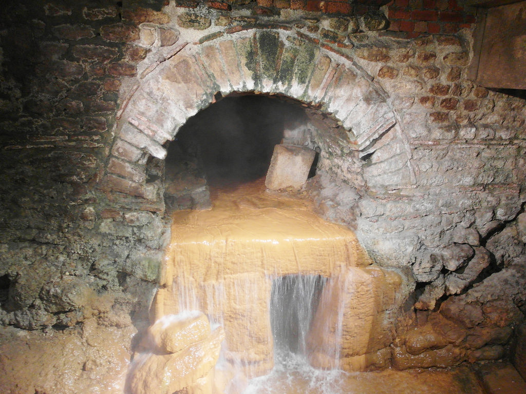 英國巴斯景點：羅馬浴場 The Roman Baths，中世紀露天溫泉