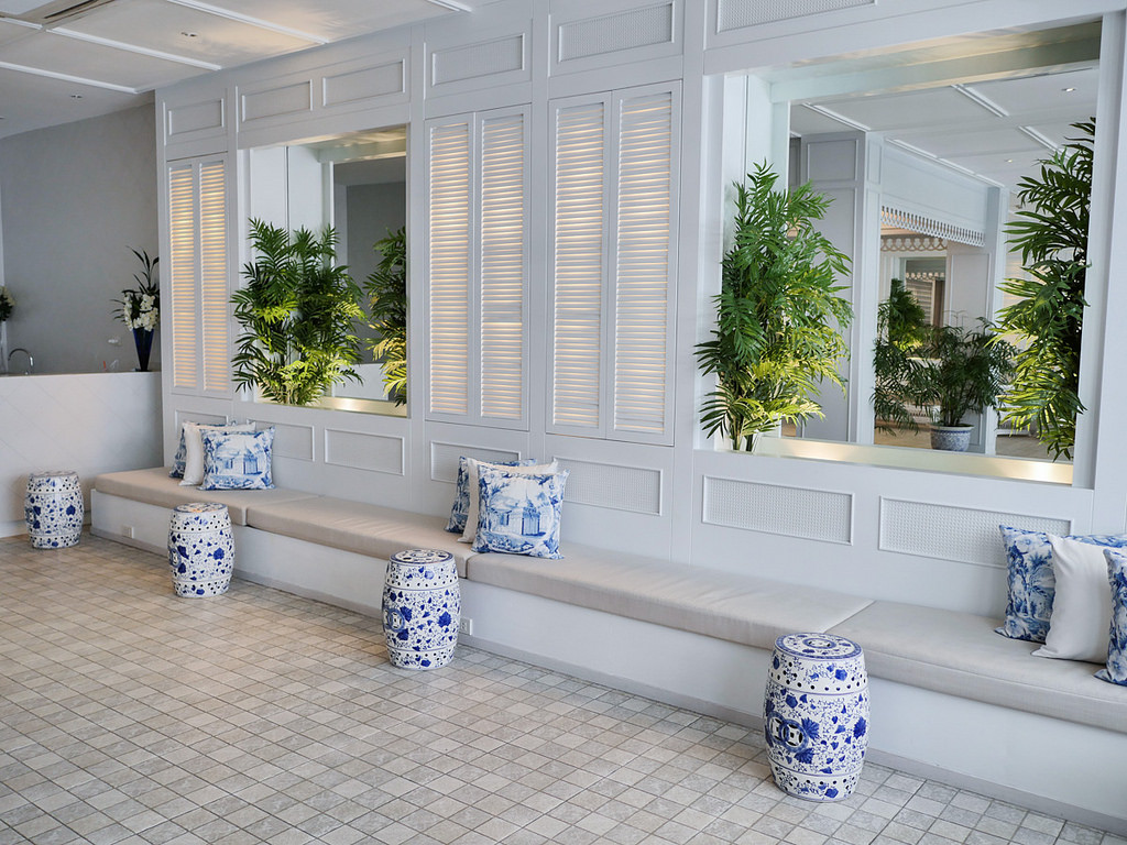 曼谷飯店推薦 K Maison Boutique Hotel 結合極簡純白與中國風青花瓷平價設計旅館