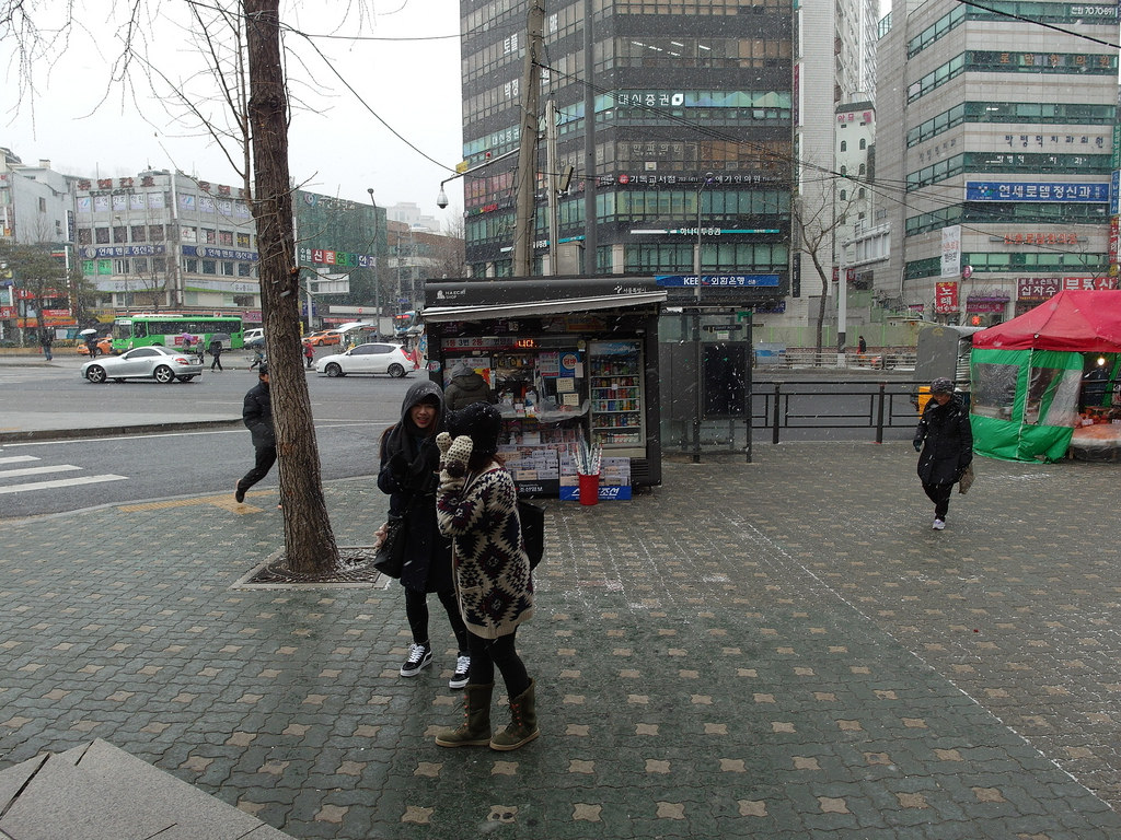 [韓國 首爾] 新村 站著吃烤肉 首爾必吃美食