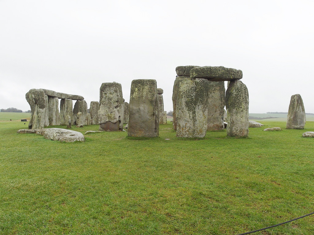 英國巨石陣 Stonehenge：交通、門票、巨石陣一日遊 Local Tour 比較，充滿神秘感的史前遺跡